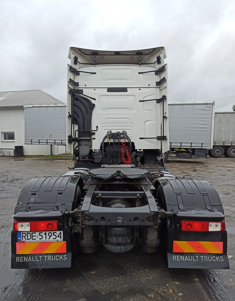 Renault T - Tractor unit: picture 2 Renault T - Tractor unit: picture 2
