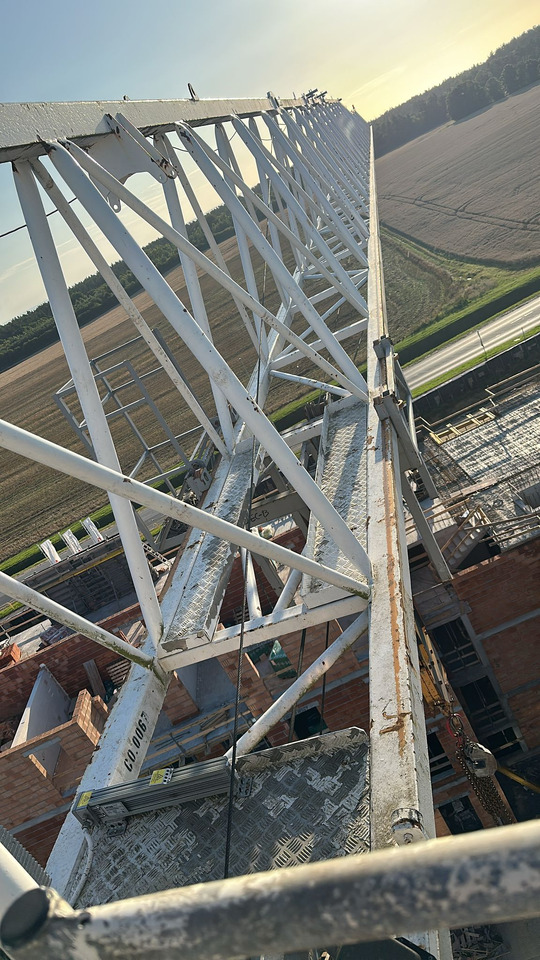 Liebherr 130 EC-B6 FR.Tronic - Tower crane: picture 4 Liebherr 130 EC-B6 FR.Tronic - Tower crane: picture 4