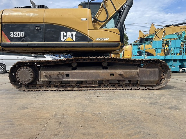 Crawler excavator CAT 320D-E: picture 19