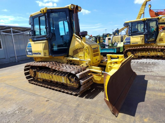 KOMATSU D31PX-22 - Bulldozer: picture 5 KOMATSU D31PX-22 - Bulldozer: picture 5