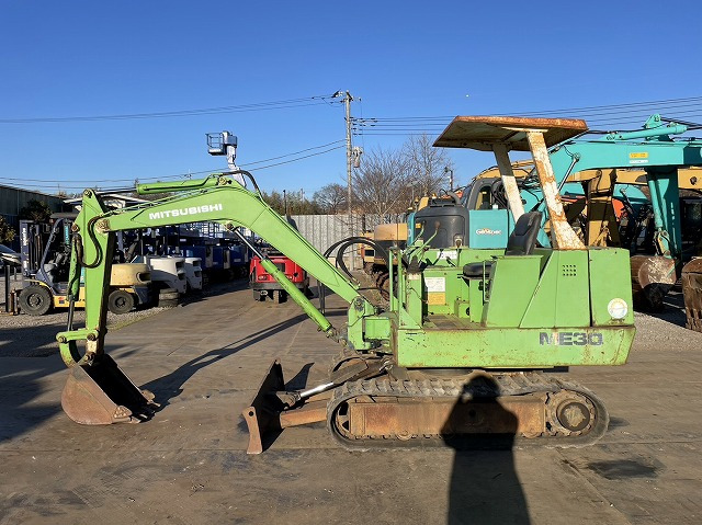 MITSUBISHI ME30 - Mini excavator: picture 2 MITSUBISHI ME30 - Mini excavator: picture 2