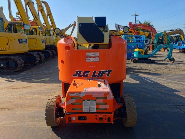 JLG M400AJPN - Other machinery: picture 4 JLG M400AJPN - Other machinery: picture 4