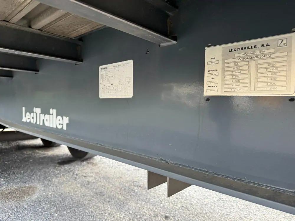 Curtainsider semi-trailer LeciTrailer Tautliner 3E20 Tautliner 3E20*1er essieu relevable*essieux SAF: picture 17