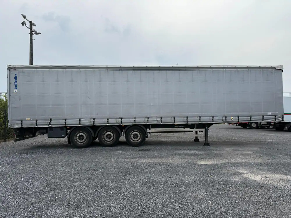 Curtainsider semi-trailer LeciTrailer Tautliner 3E20 Tautliner 3E20*1er essieu relevable*essieux SAF: picture 6
