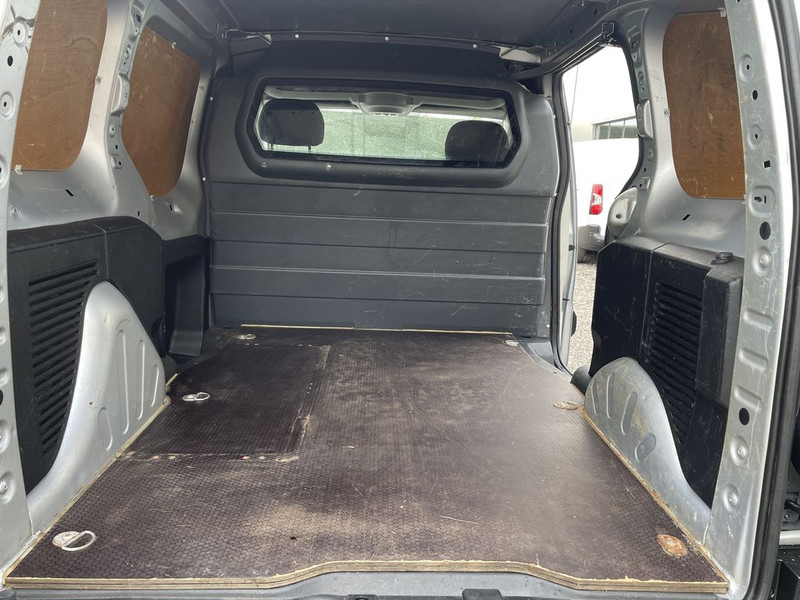Small van Peugeot Partner 1.6 BlueHDi E6 BPM Vrij! Lease €167 p/m, Airco, Cruise controle, onderhoudshistorie aanwezig: picture 16
