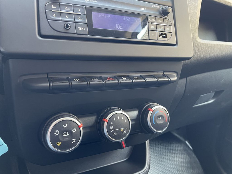 Renault Express 1.5 dCi E6Comfort Lease €193 p/m Airco, PDC, Trekhaak, onderhoudshistorie aanwezig on lease Renault Express 1.5 dCi E6Comfort Lease €193 p/m Airco, PDC, Trekhaak, onderhoudshistorie aanwezig: picture 13