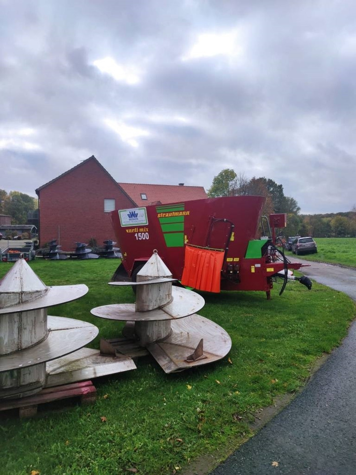 BvL Futtermischwagen on lease BvL Futtermischwagen: picture 7 BvL Futtermischwagen on lease BvL Futtermischwagen: picture 7