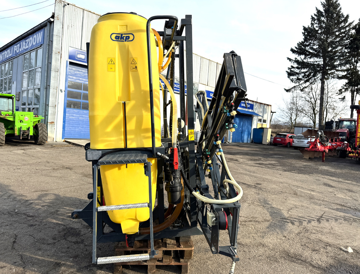 AKP 1200 - 2011 ROK - 12 M - Tractor mounted sprayer: picture 4 AKP 1200 - 2011 ROK - 12 M - Tractor mounted sprayer: picture 4