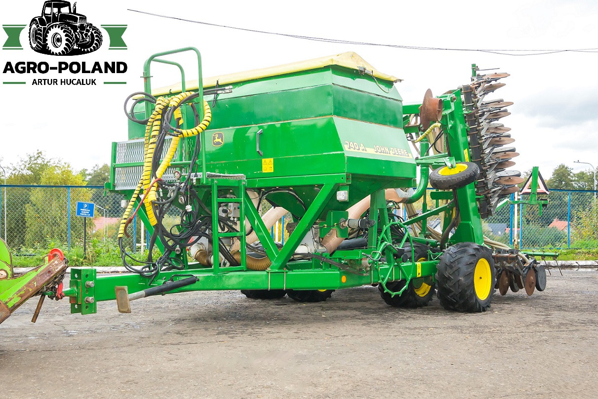 JOHN DEERE 740A - 2008 ROK - 6 M - Seed drill: picture 3 JOHN DEERE 740A - 2008 ROK - 6 M - Seed drill: picture 3
