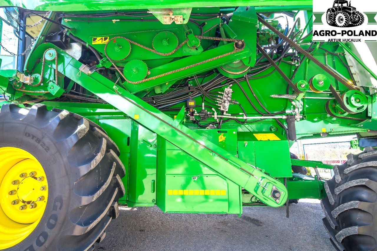 JOHN DEERE W 540 - 2485/3436 h - 5,5 M - 2008 ROK - Combine harvester: picture 4 JOHN DEERE W 540 - 2485/3436 h - 5,5 M - 2008 ROK - Combine harvester: picture 4