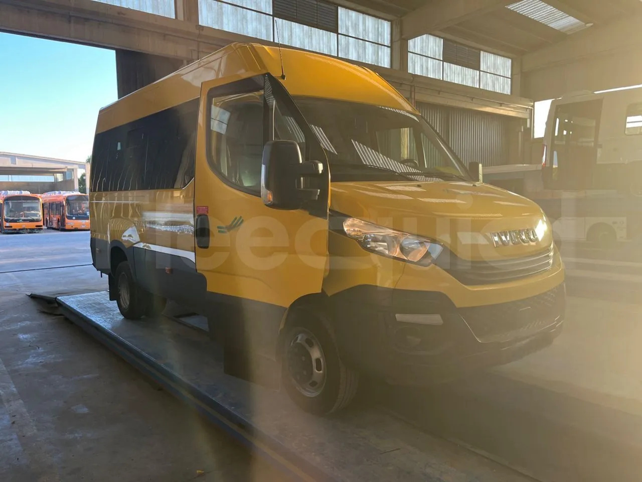 School bus Iveco Daily: picture 10 School bus Iveco Daily: picture 10