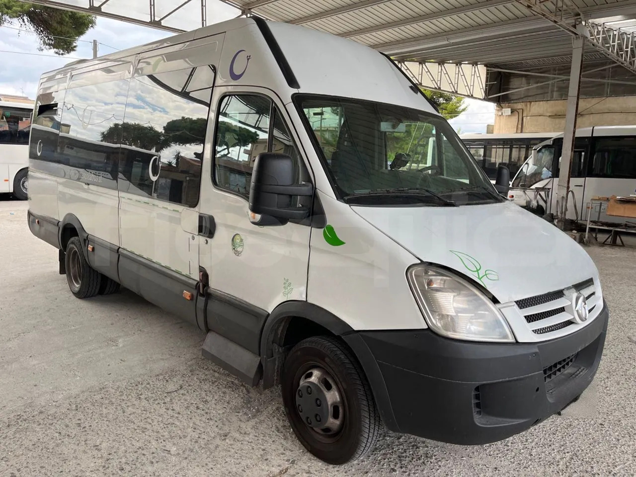 Iveco Daily - Coach: picture 1 Iveco Daily - Coach: picture 1
