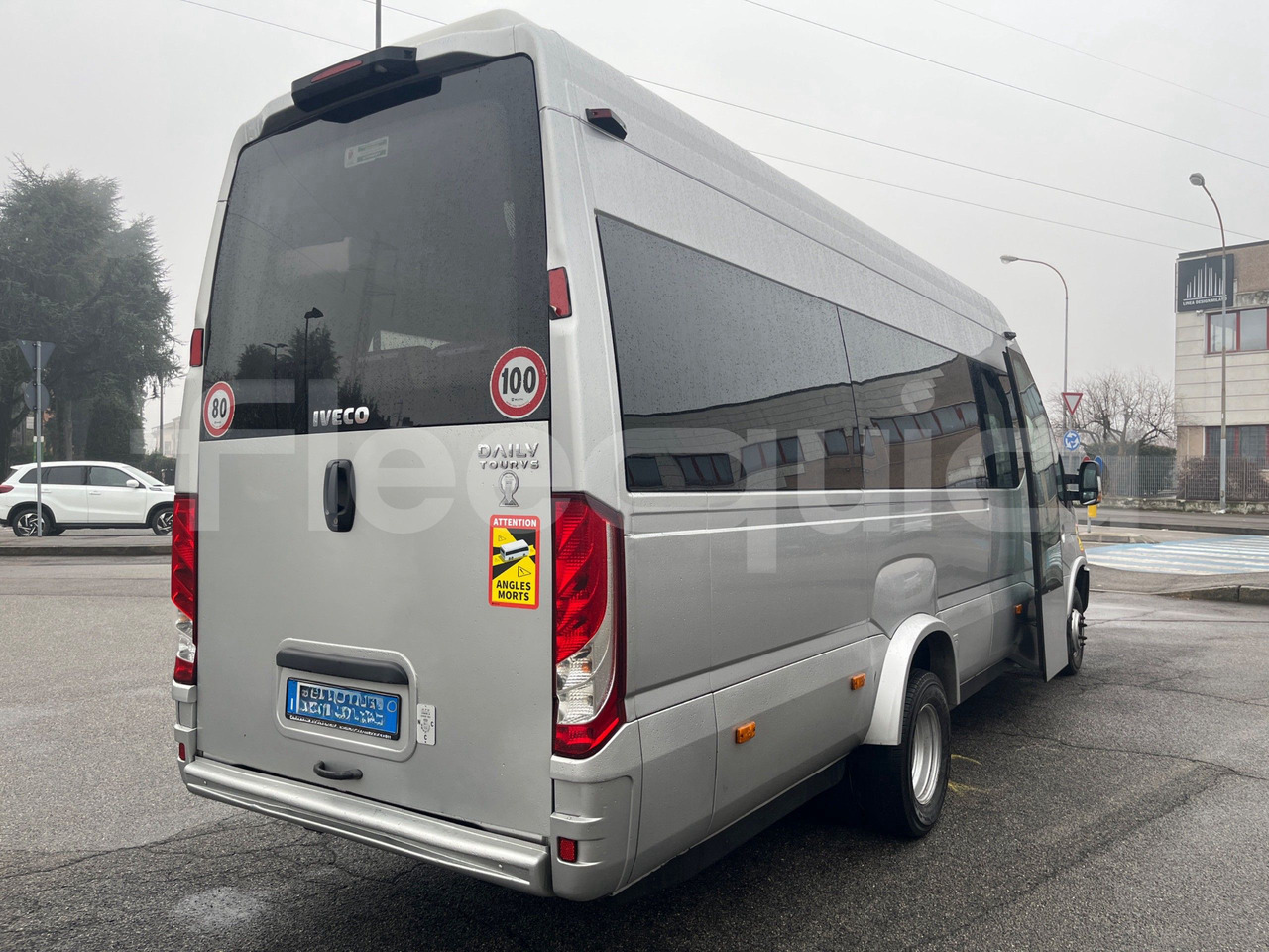 Minibus, Passenger van Iveco Daily: picture 8