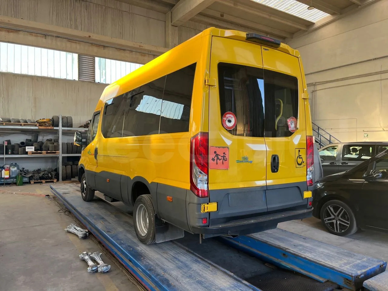 School bus Iveco Daily: picture 7 School bus Iveco Daily: picture 7