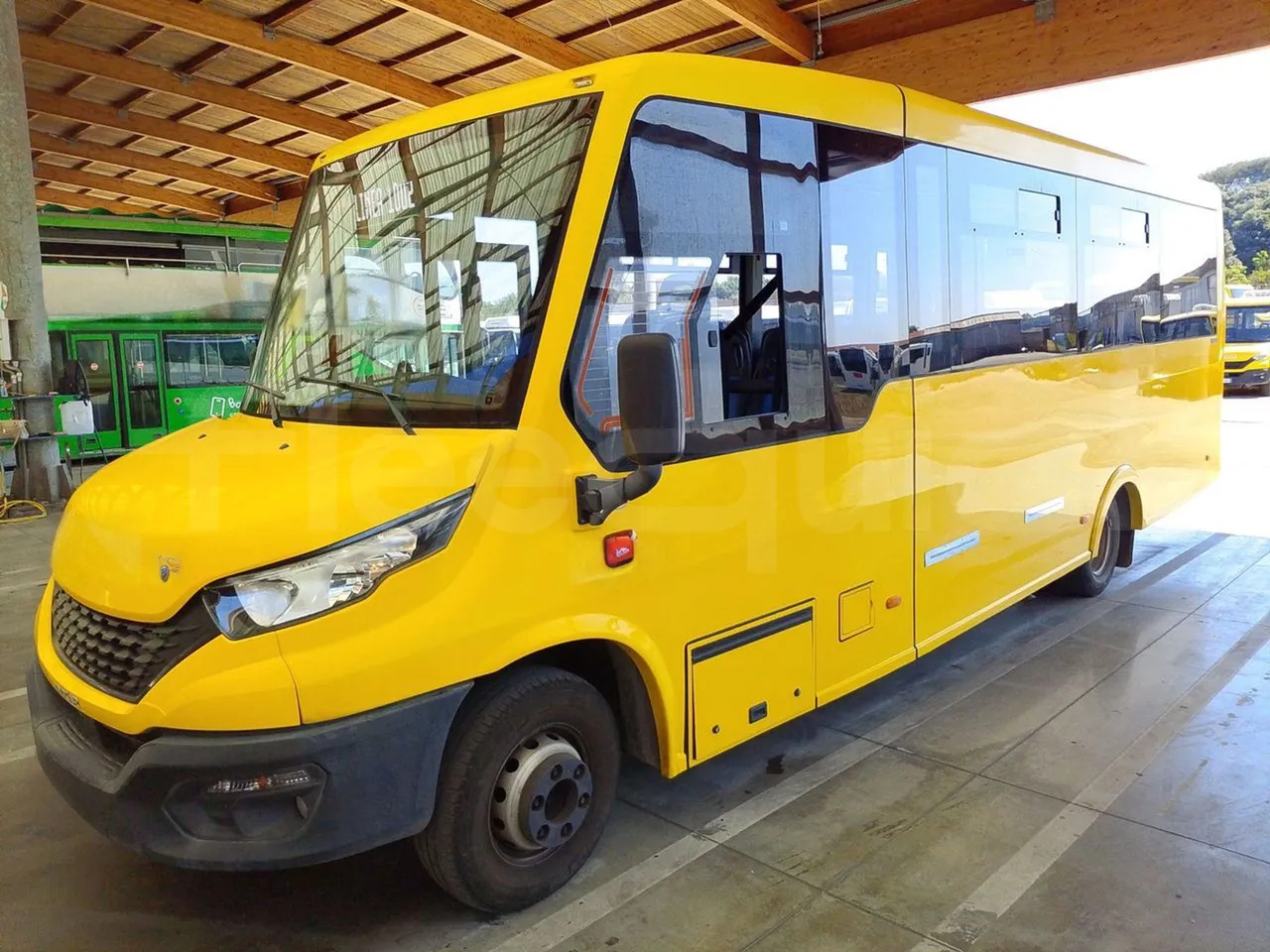 Iveco Indcar - School bus: picture 4 Iveco Indcar - School bus: picture 4