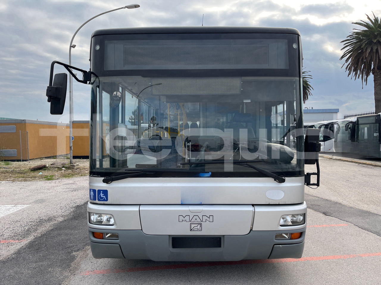 Man Lion's Classic - Suburban bus: picture 2 Man Lion's Classic - Suburban bus: picture 2