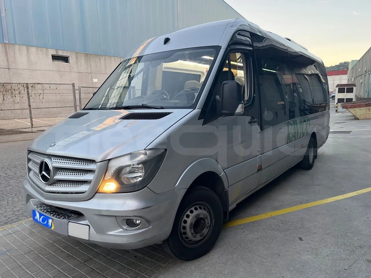 Mercedes-Benz Sprinter - Coach: picture 4 Mercedes-Benz Sprinter - Coach: picture 4