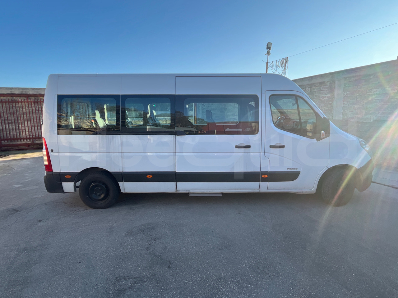 Minibus, Passenger van Renault Master: picture 11