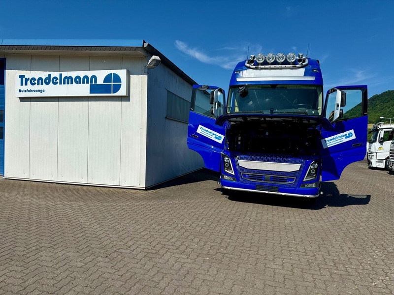 Volvo FH-16-750 SZM 6x4 Retarder TÜV 09.2026 on lease Volvo FH-16-750 SZM 6x4 Retarder TÜV 09.2026: picture 18 Volvo FH-16-750 SZM 6x4 Retarder TÜV 09.2026 on lease Volvo FH-16-750 SZM 6x4 Retarder TÜV 09.2026: picture 18
