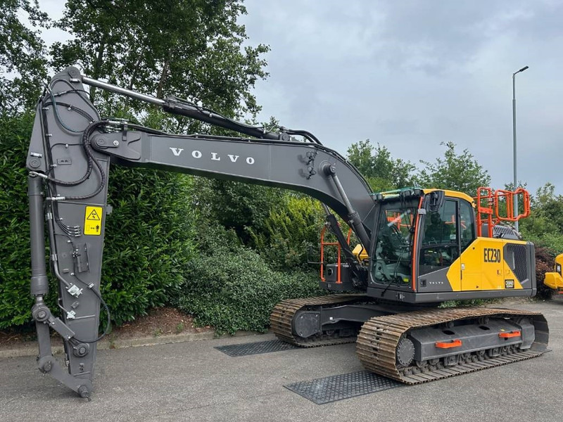 Volvo EC 220 EL - Crawler excavator: picture 3 Volvo EC 220 EL - Crawler excavator: picture 3