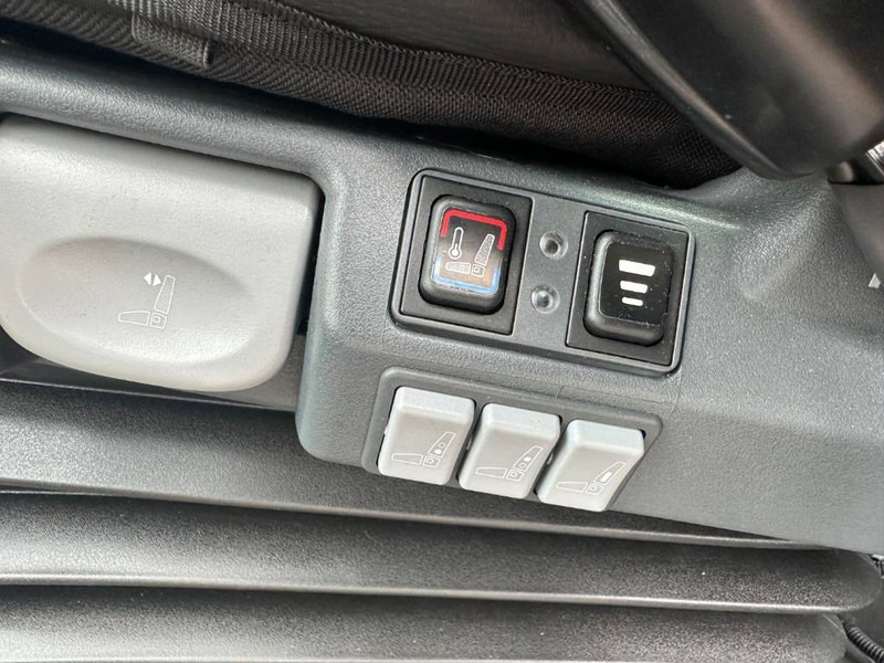 Wheel loader Volvo L 90 H: picture 17