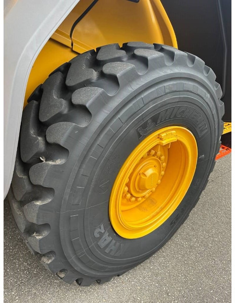 Wheel loader Volvo L 90 H: picture 16