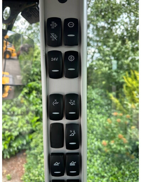 Wheel loader Volvo L 90 H: picture 20