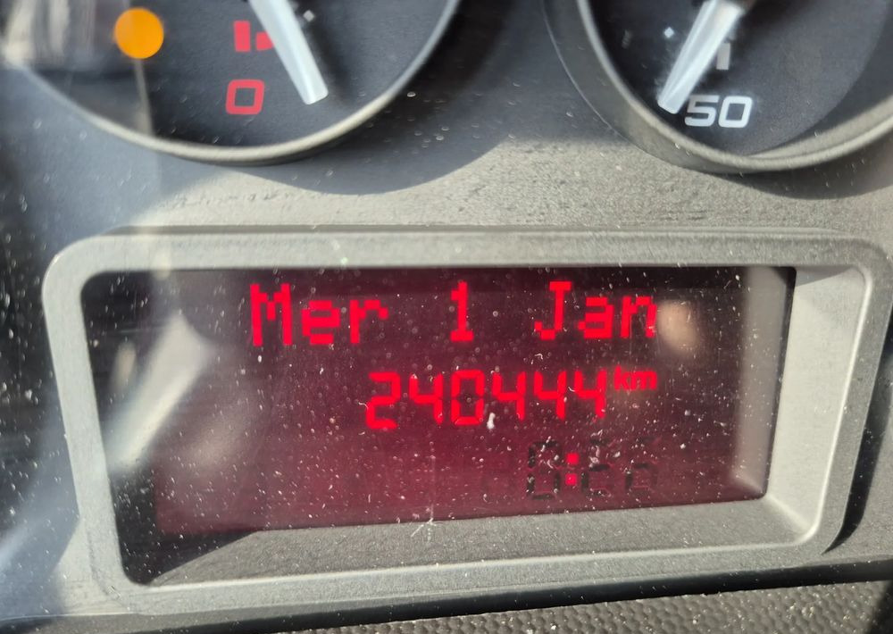 Curtain side van Iveco 35C15 3.0 150KM, Burto-Plandeka: picture 9