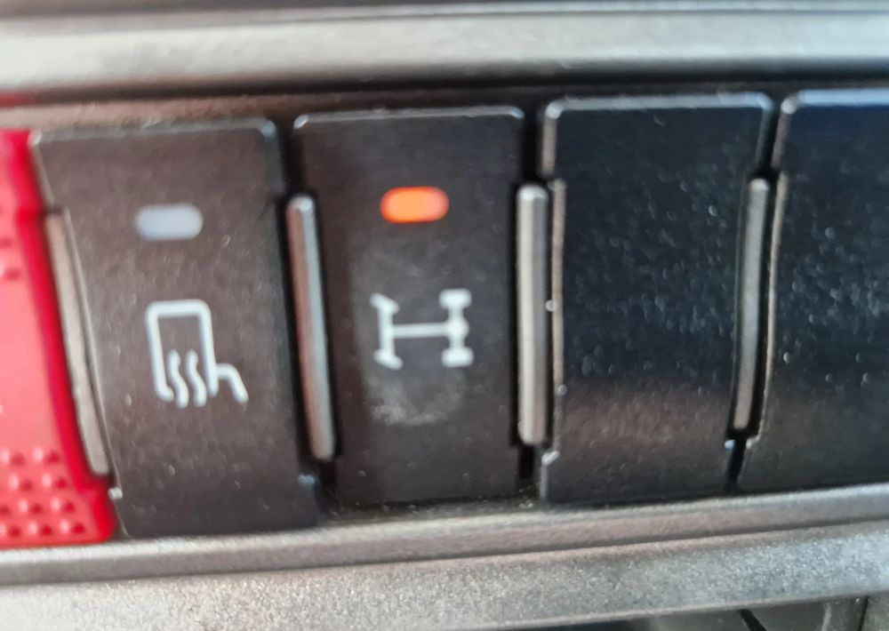 Tipper van Iveco 35C15 3.0: picture 9