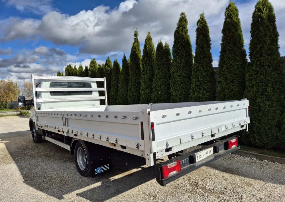 Iveco 35C15 3.0 - Flatbed van: picture 3 Iveco 35C15 3.0 - Flatbed van: picture 3