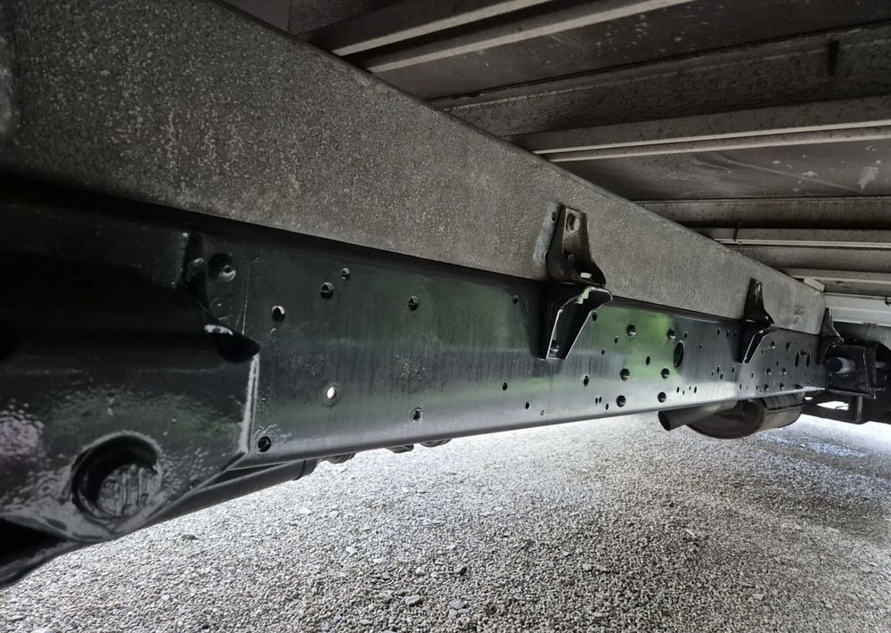 Iveco 70C17 3.0 170KM Skrzyniowy - Curtain side van: picture 5 Iveco 70C17 3.0 170KM Skrzyniowy - Curtain side van: picture 5