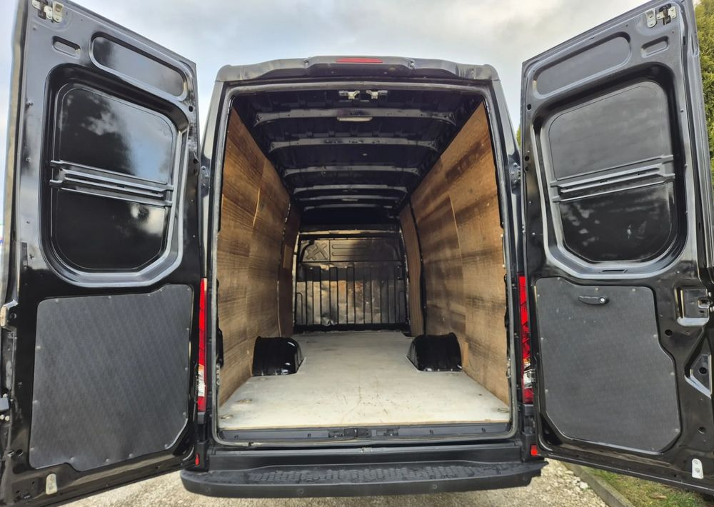 Iveco Iveco 35C18 3.0 180KM - Panel van: picture 4 Iveco Iveco 35C18 3.0 180KM - Panel van: picture 4