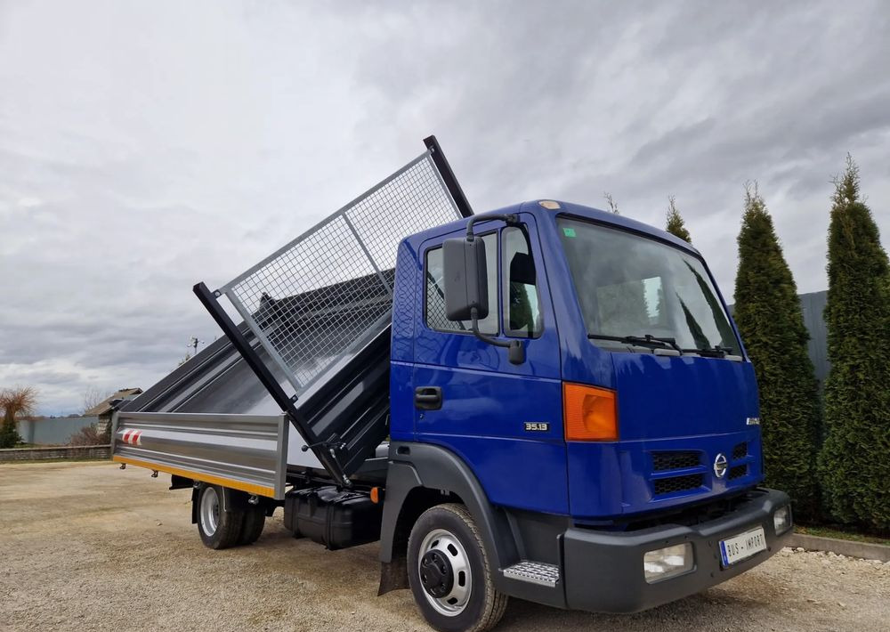 Nissan Atleon 3.0 - Tipper: picture 3 Nissan Atleon 3.0 - Tipper: picture 3