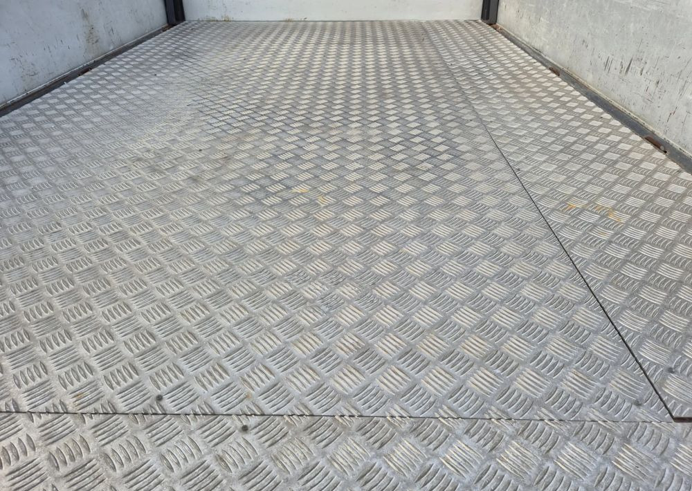 Peugeot Boxer 2.2 150KM brygadówka Maxi wzmocniony koła 16 cali Dubel - Combi van: picture 4 Peugeot Boxer 2.2 150KM brygadówka Maxi wzmocniony koła 16 cali Dubel - Combi van: picture 4