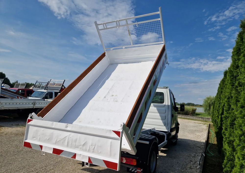 Renault Mascott 3.0 DXI - Tipper van: picture 4 Renault Mascott 3.0 DXI - Tipper van: picture 4