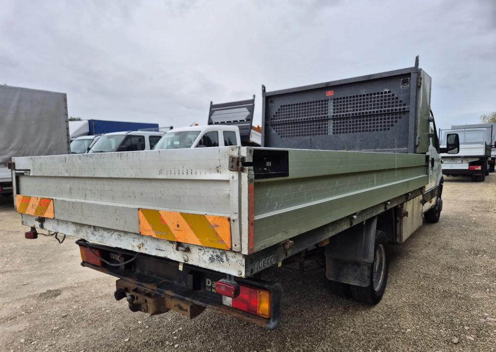 Skrzynia ładunkowa 4.1m Iveco + skrzynia narzędziowa - Flatbed body: picture 4 Skrzynia ładunkowa 4.1m Iveco + skrzynia narzędziowa - Flatbed body: picture 4