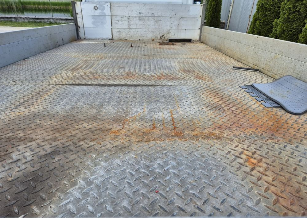 Skrzynia ładunkowa 4m Iveco - Flatbed body: picture 4 Skrzynia ładunkowa 4m Iveco - Flatbed body: picture 4