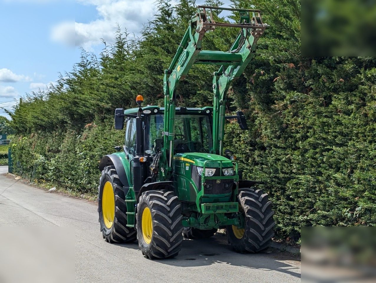 2020 JOHN DEERE 6130R - Farm tractor: picture 2 2020 JOHN DEERE 6130R - Farm tractor: picture 2