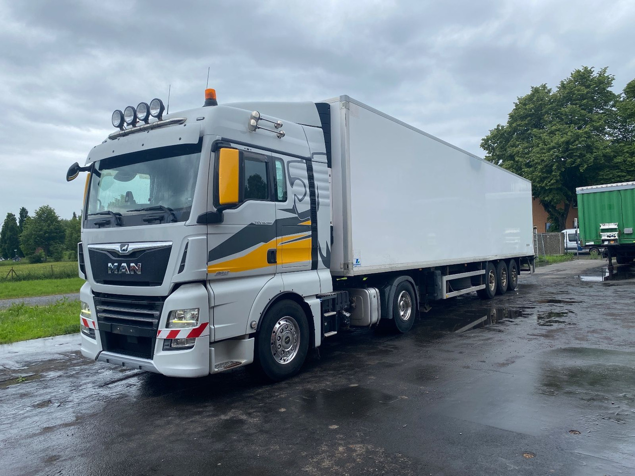 MAN 18.580 BL-XLX/ D38/Intarder - Tractor unit: picture 1 MAN 18.580 BL-XLX/ D38/Intarder - Tractor unit: picture 1
