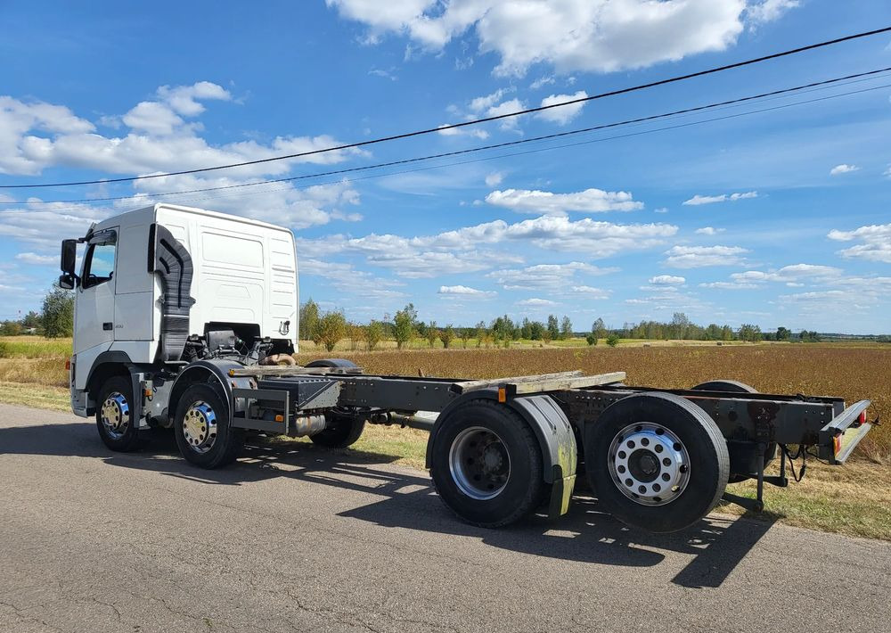Volvo FH 500 8x2 - Cab chassis truck: picture 5 Volvo FH 500 8x2 - Cab chassis truck: picture 5