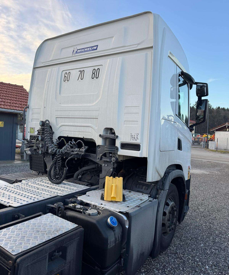 Scania G450 ADR - Tractor unit: picture 3 Scania G450 ADR - Tractor unit: picture 3