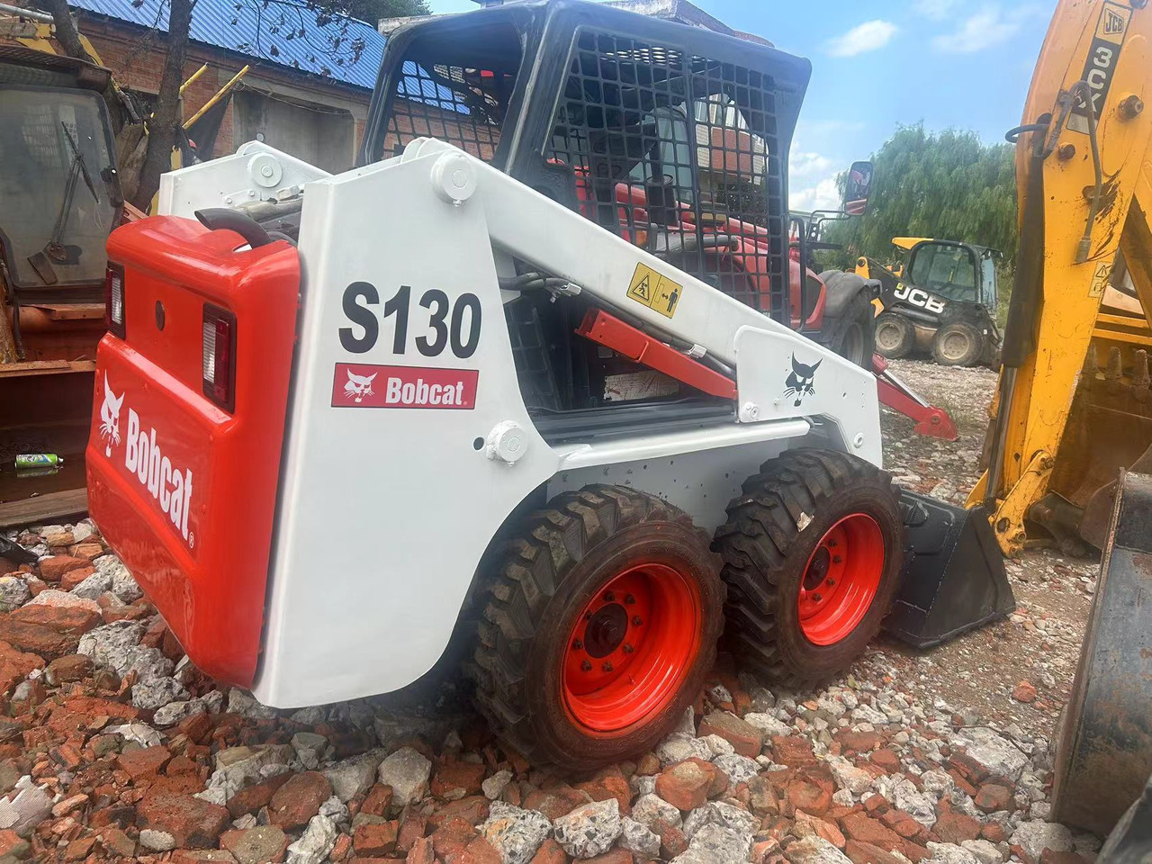 BOBCAT S130 skid steer loader Mining/Agriculture/Urban Construction - Skid steer loader: picture 1 BOBCAT S130 skid steer loader Mining/Agriculture/Urban Construction - Skid steer loader: picture 1