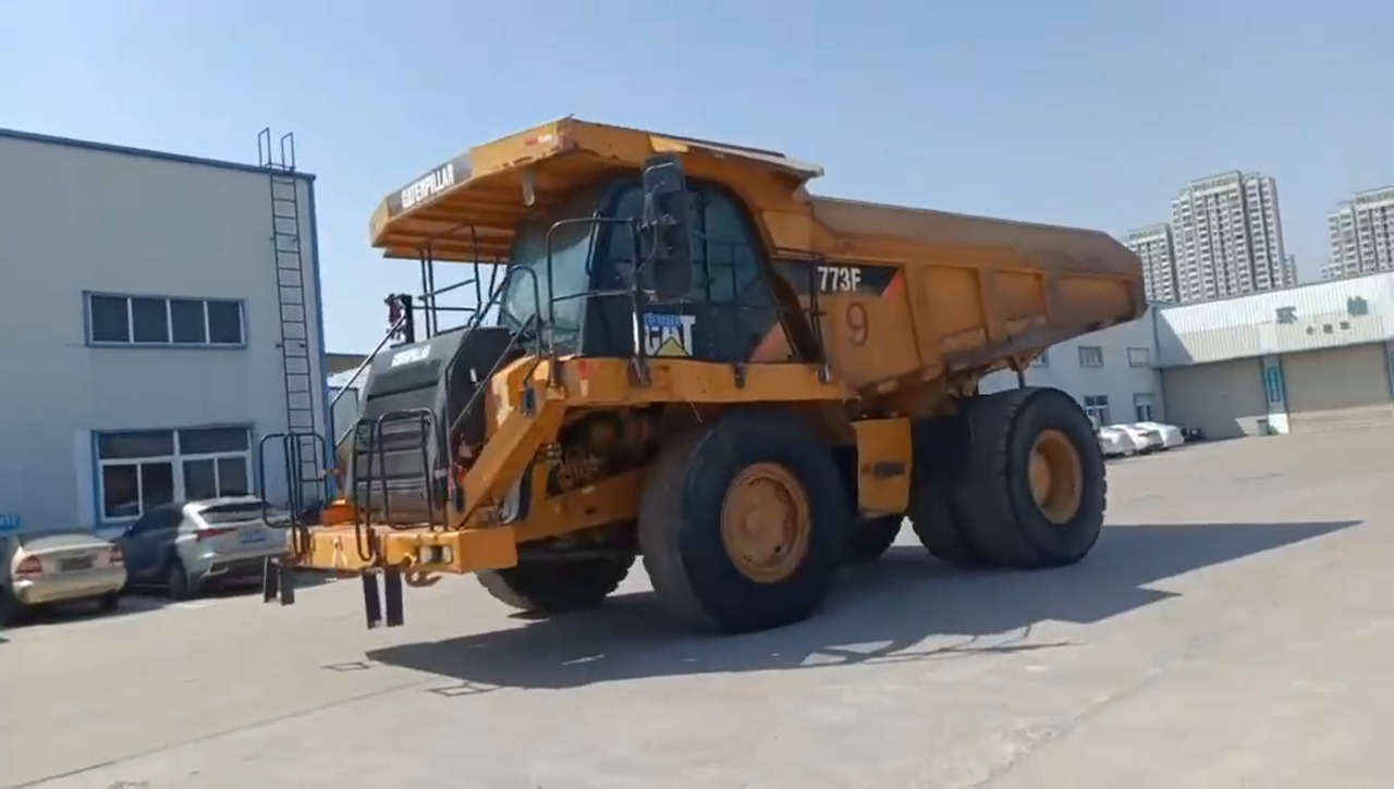 CATERPILLAR 773F - Articulated dumper: picture 4 CATERPILLAR 773F - Articulated dumper: picture 4