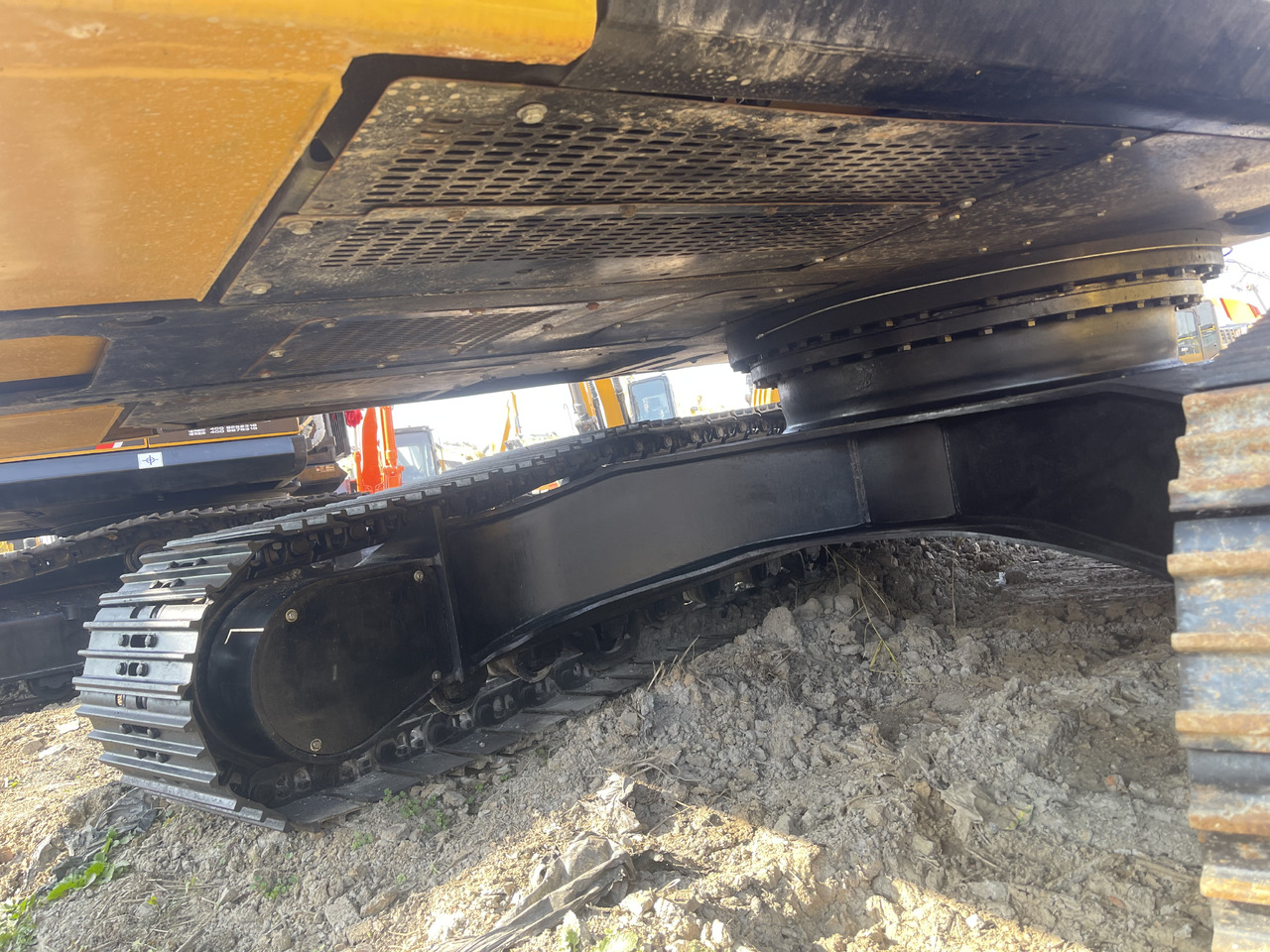 SANY sy245H used hydraulic excavator Source supply high quality construction machine Custom-fit clamp breaker - Crawler excavator: picture 5 SANY sy245H used hydraulic excavator Source supply high quality construction machine Custom-fit clamp breaker - Crawler excavator: picture 5