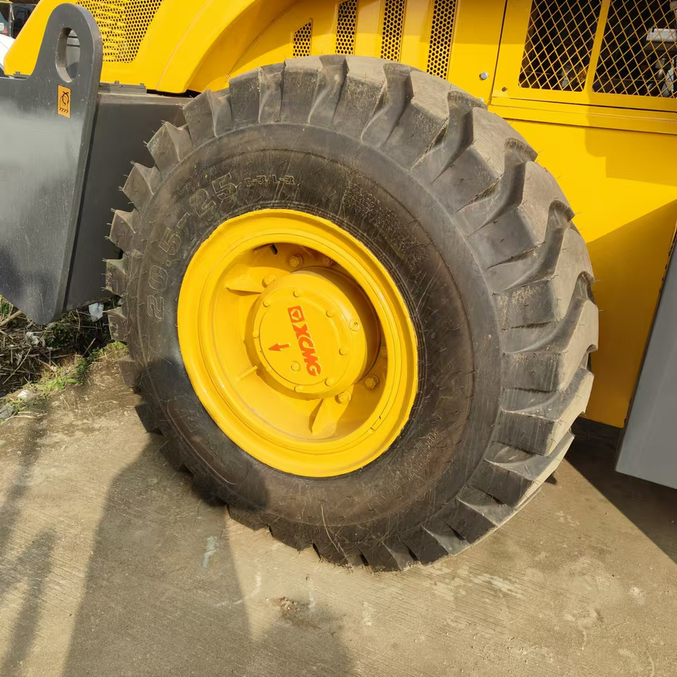XCMG XS223J used road roller low hours factory price - Compactor: picture 5 XCMG XS223J used road roller low hours factory price - Compactor: picture 5