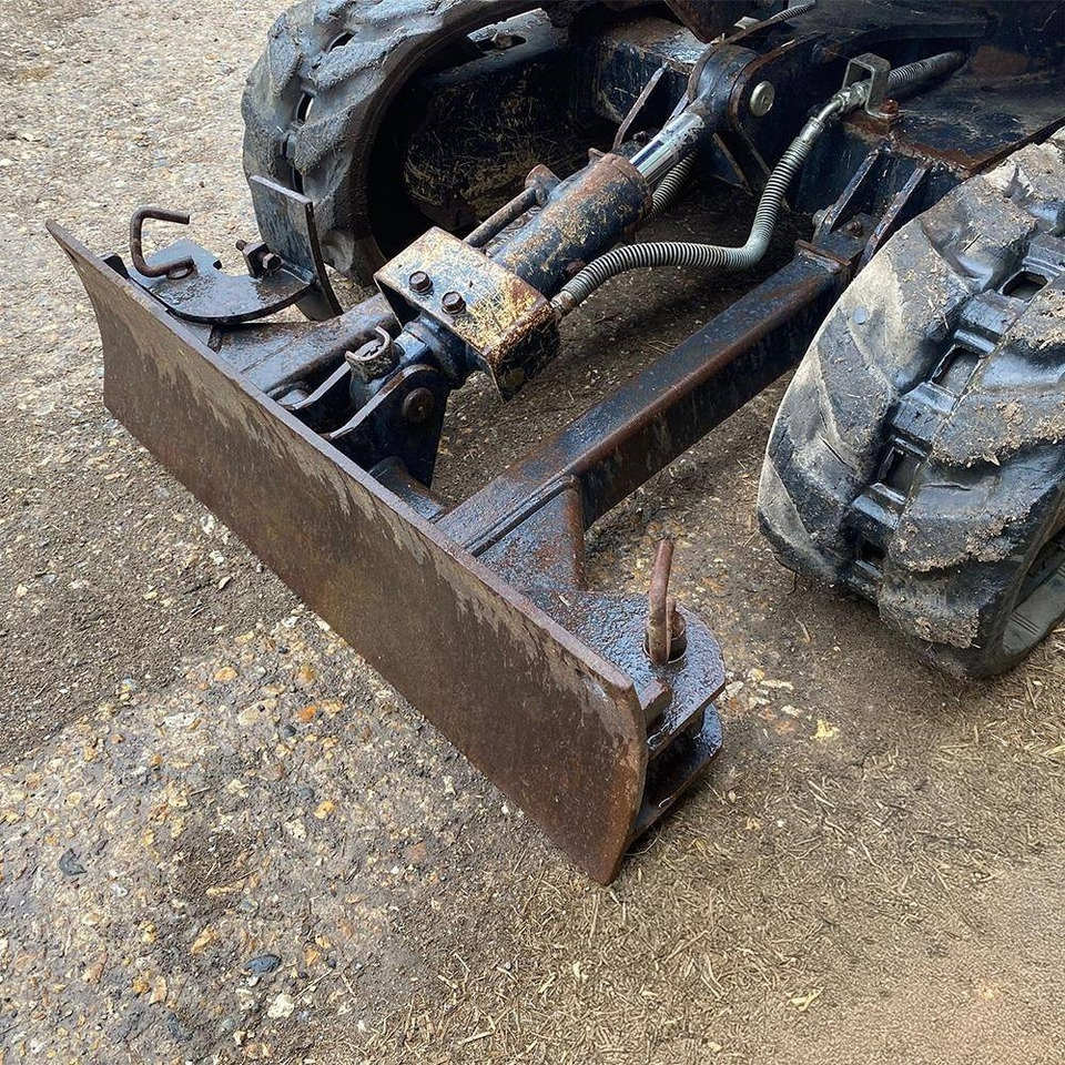 Mini excavator Kubota K 008-5: picture 7