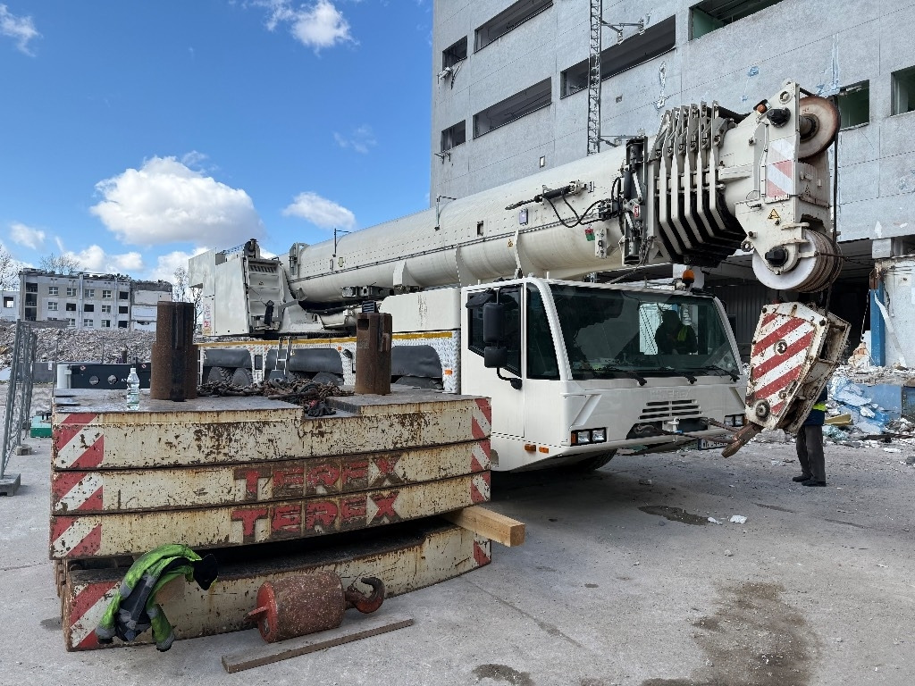 Demag AC 200-1 - All terrain crane: picture 4 Demag AC 200-1 - All terrain crane: picture 4