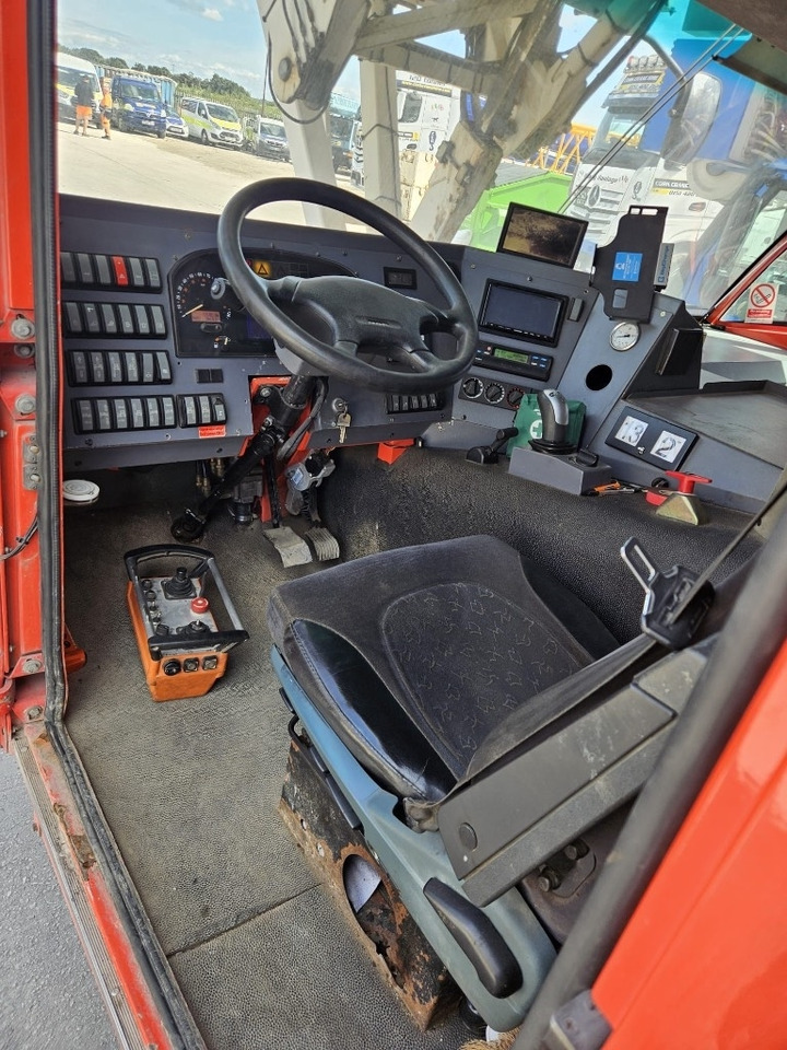 Spierings AT5 - 599 - Self-erecting tower crane: picture 2 Spierings AT5 - 599 - Self-erecting tower crane: picture 2