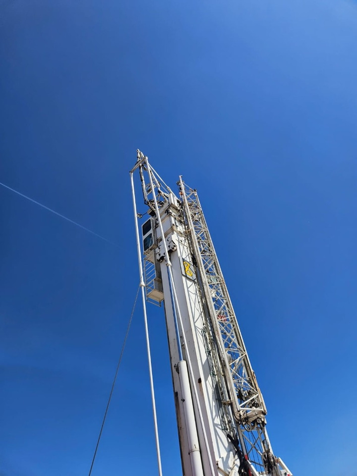 Spierings AT5 - 599 - Self-erecting tower crane: picture 1 Spierings AT5 - 599 - Self-erecting tower crane: picture 1