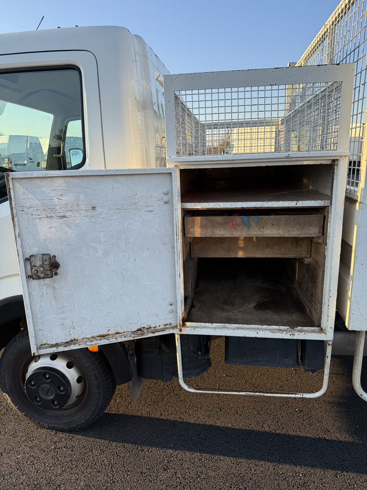 NISSAN CABSTAR 35.11 - Tipper van: picture 5 NISSAN CABSTAR 35.11 - Tipper van: picture 5